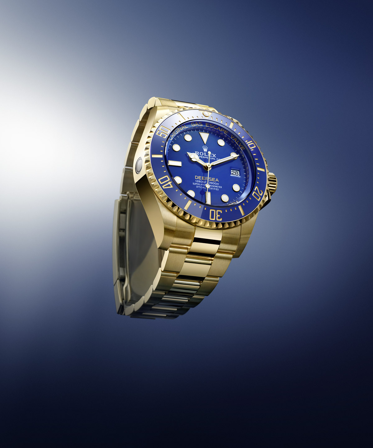 Rolex-Deepsea-M136668Lb-0001_2401Jva_003_Rvb_Portrait Rolex M136668LB-0001 - Hung Cheong Jewellery & Watch