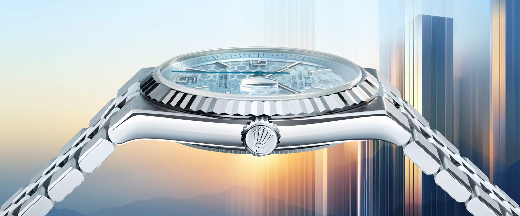 Rolex-New-Watches-2025-The-Land-Dweller-Ambiance_M127336-0001_2501Fj_002-Portrait Rolex Cosmograph Daytona - Rolex Boutique Penang