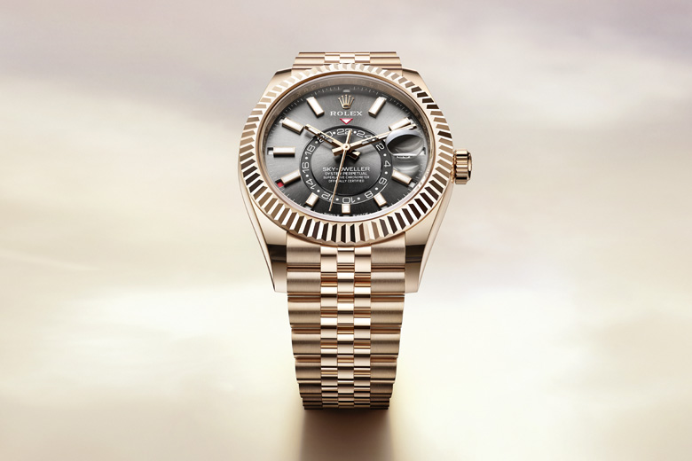 Rolex-Sky-Dweller-Cover-M336935-0008_2312Jva_001_Portrait Rolex Sky-Dweller - Hung Cheong Jewellery & Watch